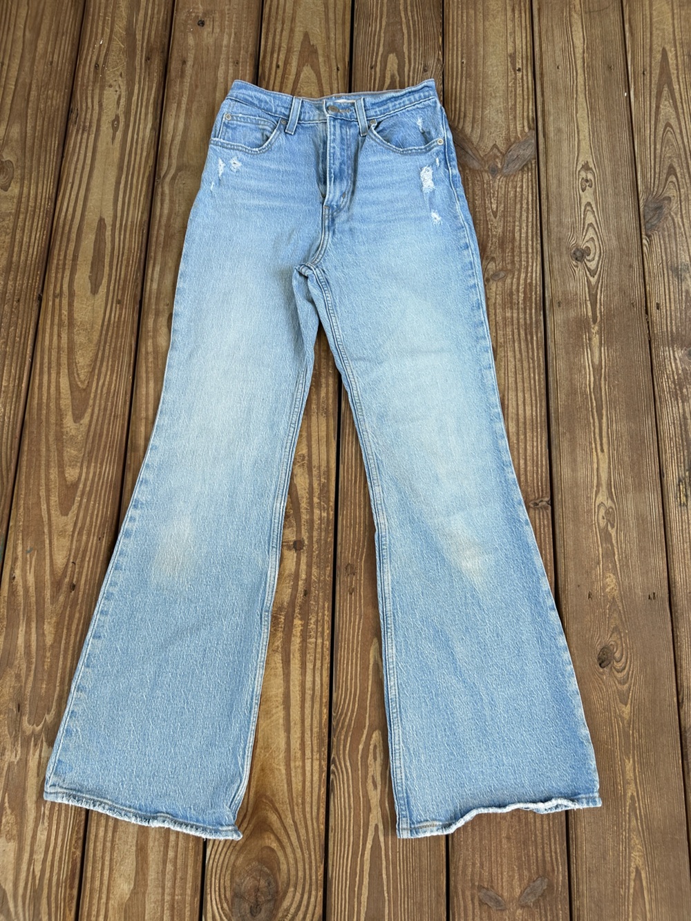 Levi’s Premium 70s High Flare Light Wash Jeans 24 Distressed